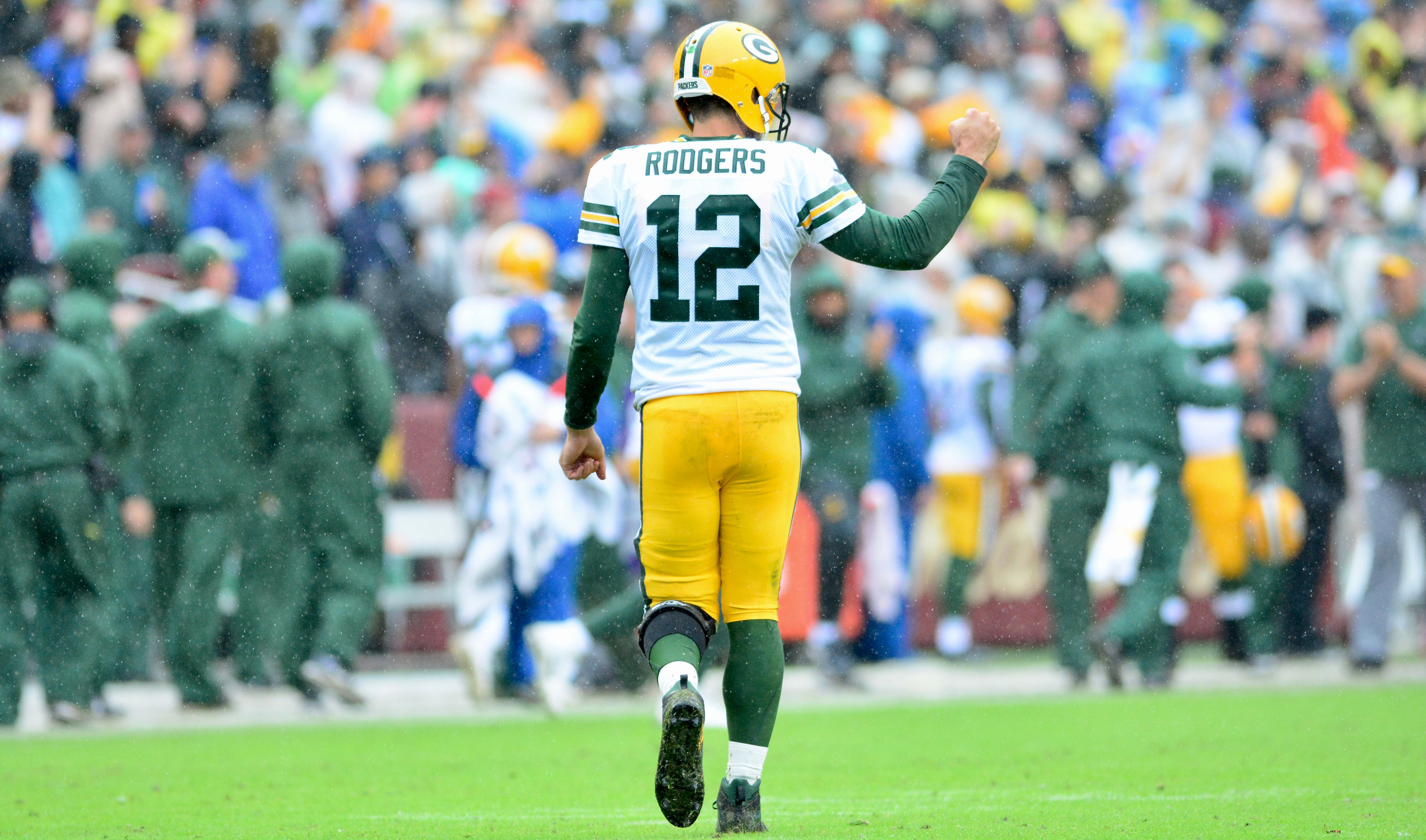 Aaron_Rodgers_(50121717402).jpg