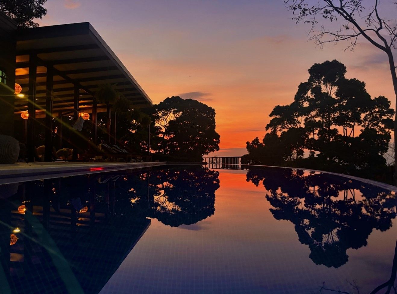 A gorgeous Costa Rica sunset reflected in Vajra Jahra’s pool.